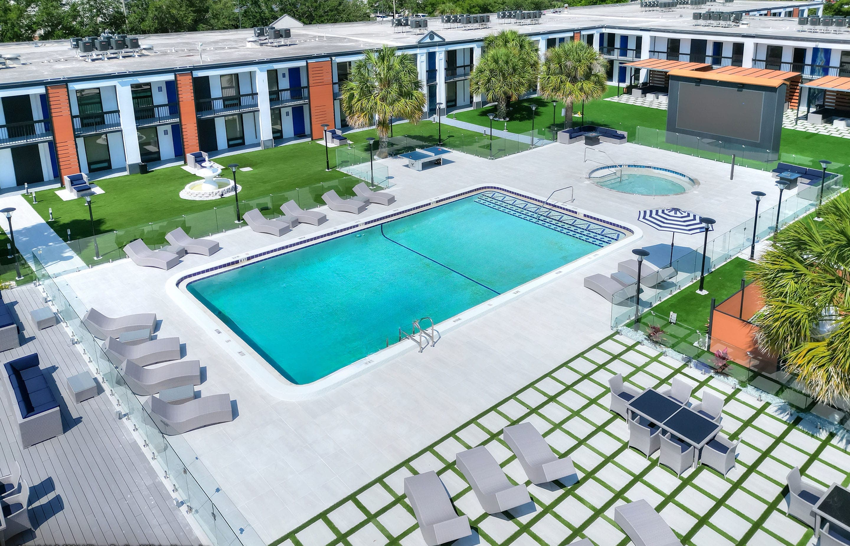 The resort pool and courtyard at The Jade