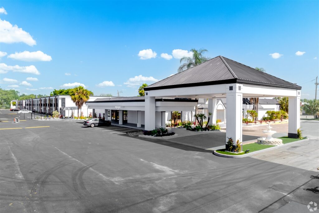 Featured image for “Top Reasons to Choose a Resort-Style Apartment Community in Winter Haven for 2026”